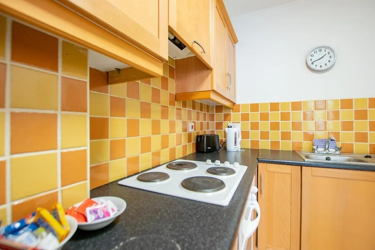 Apartment Superb 2 Bed Apartment, Sleeps 6 Galway
