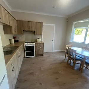  Appartement Yeats Self Catering And Bar